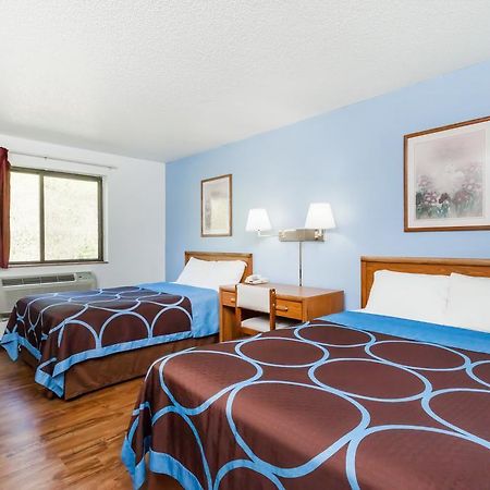 Super 8 By Wyndham Norwich Hotel Buitenkant foto