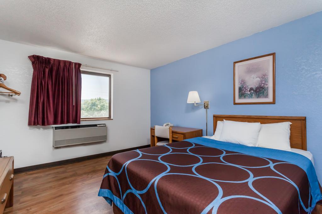 Super 8 By Wyndham Norwich Hotel Buitenkant foto