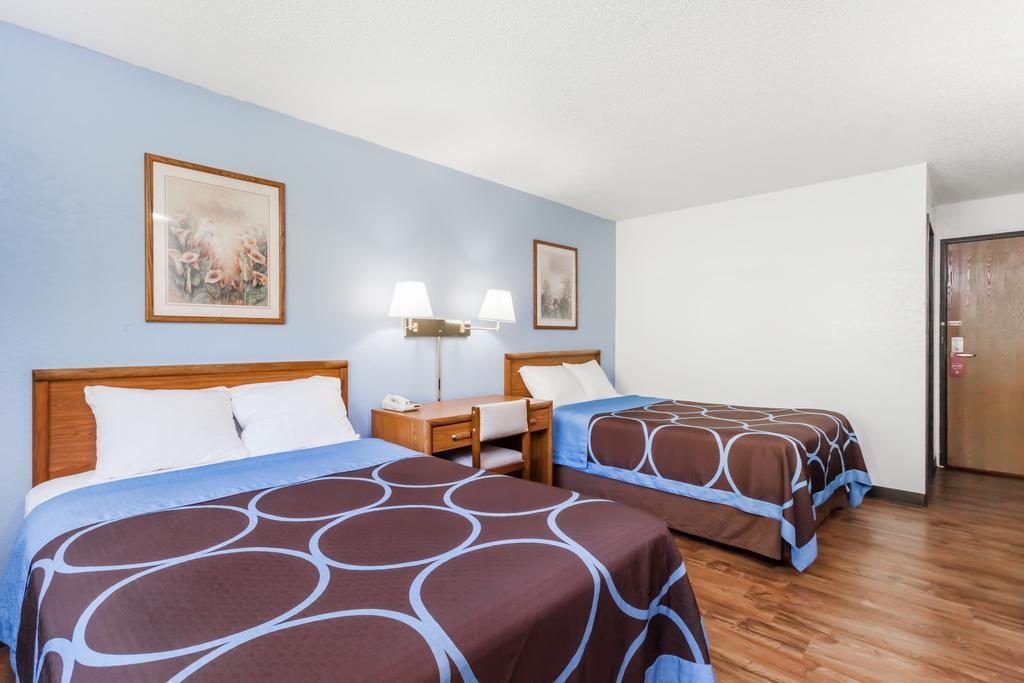 Super 8 By Wyndham Norwich Hotel Buitenkant foto